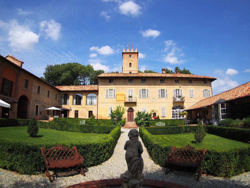 Relais Castello Di Razzano 3*